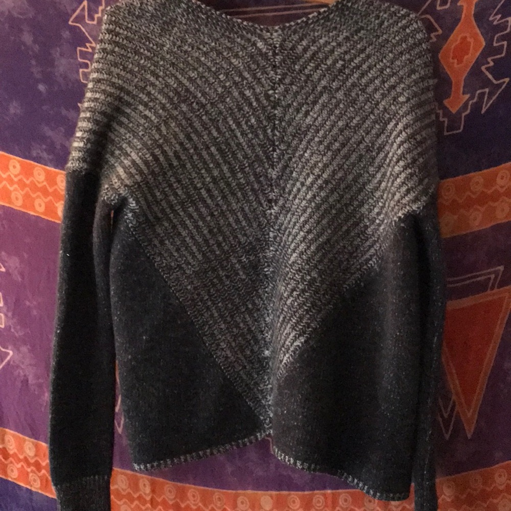Gap Sweater - Picture 5 of 5